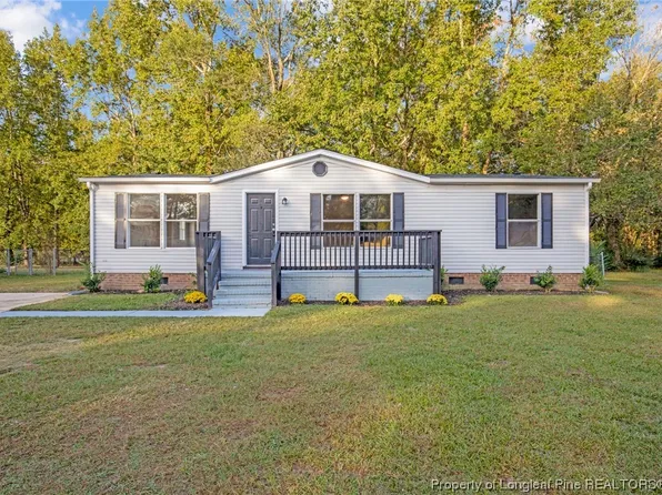 1136 Pasture Ln, Fayetteville, NC 28312