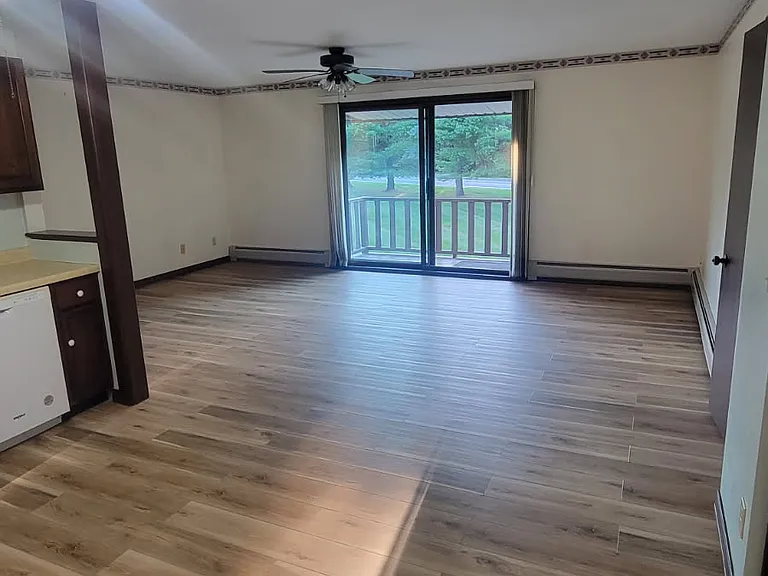 290 Augusta Rd #5 — Photo 3