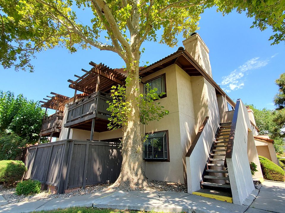 1st image of 6003 McKinney Dr NE #1