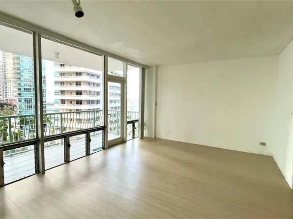 1408 Brickell Bay Dr, Miami, FL