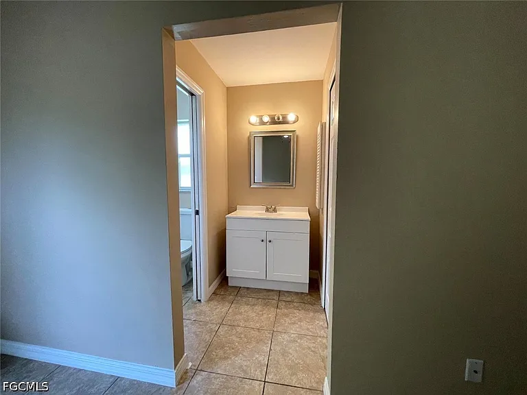 908 W Cape Coral Pkwy #908 — Photo 17