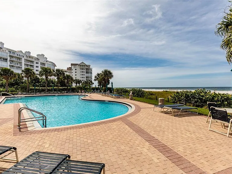 1560 Gulf Blvd #1605 — Photo 45