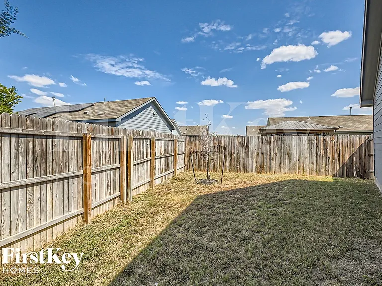 13835 Llama Pl — Photo 25