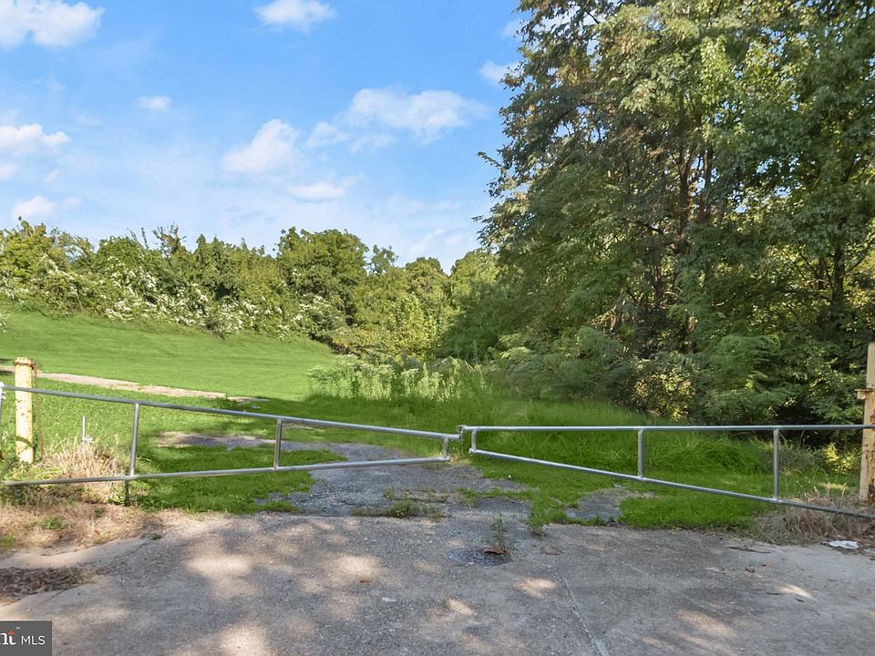 1st image of 5502 Denview Way