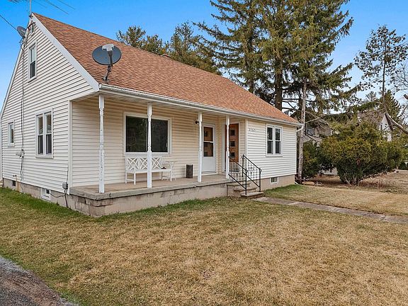 3rd image of 3765 Wayside Rd