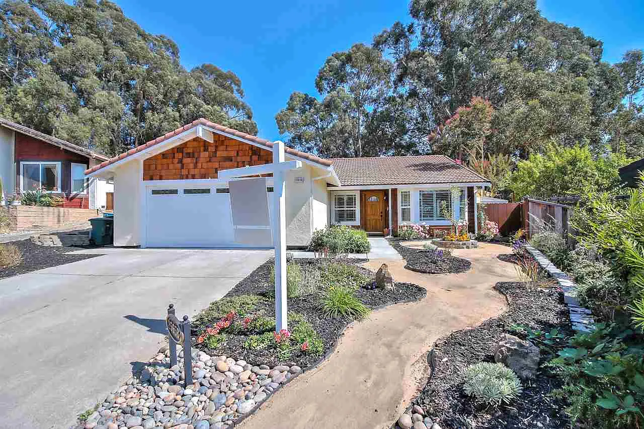 25658 Camino Vis photo 1