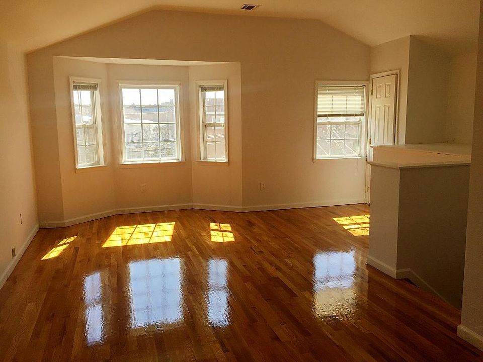1st image of 6663 Hull Ave Floor 2