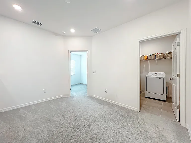 7025 Twilight Bay Dr — Photo 28
