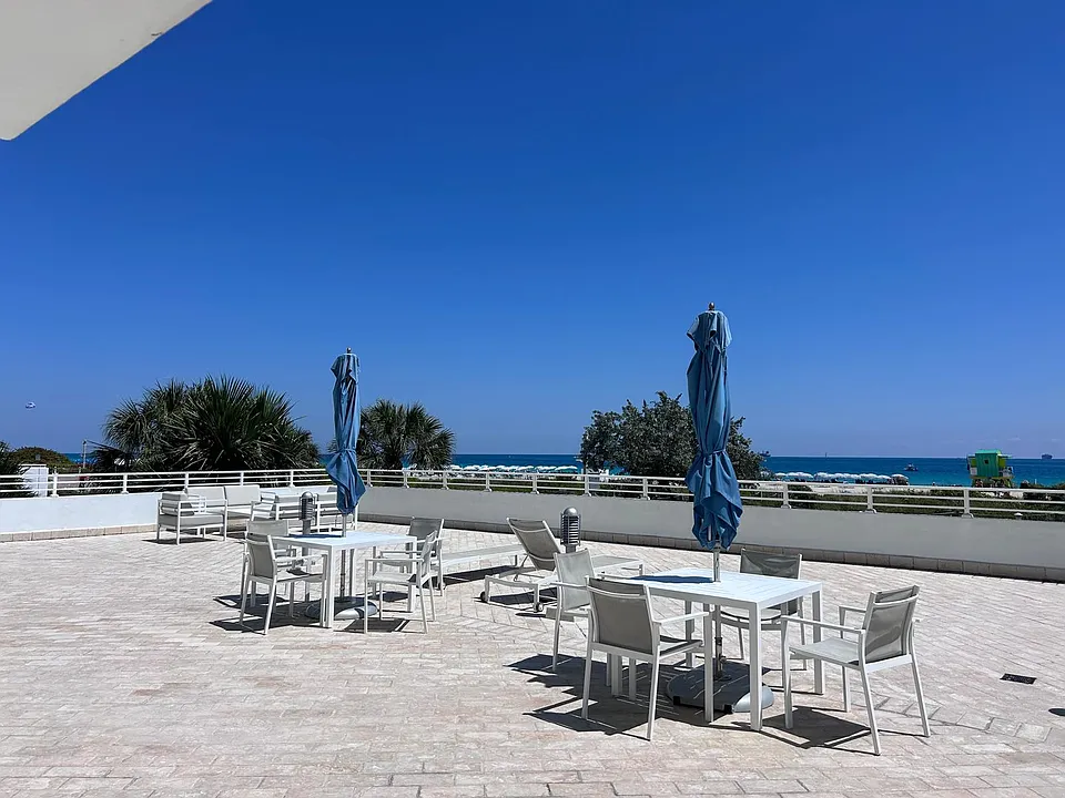 345 Ocean Dr #925