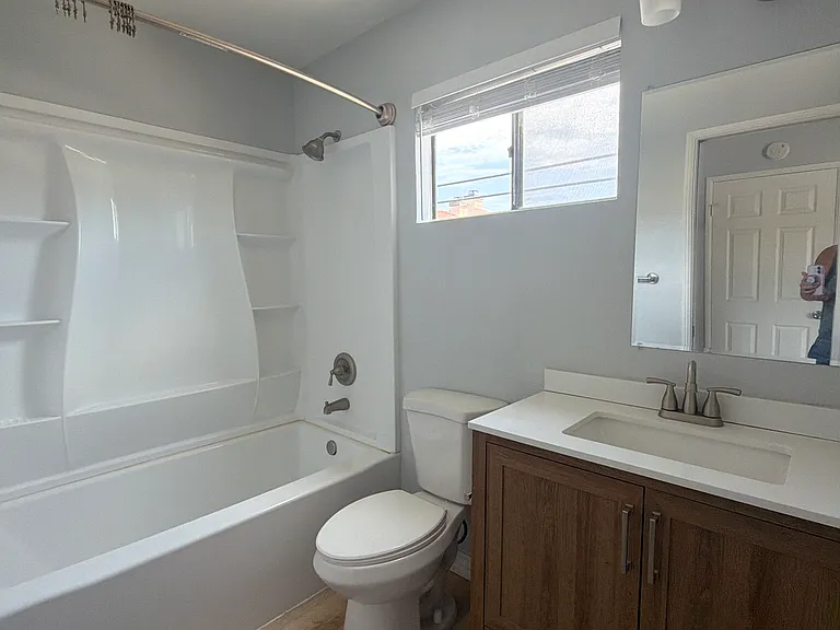 4435 Mississippi St #7 — Photo 3