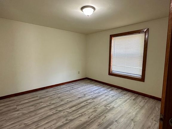 5th image of 5347 N Sherman Blvd #E808b6575