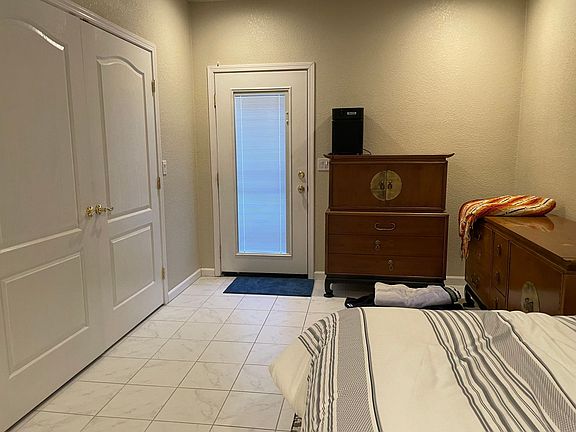5th image of 10850 Longhorn Dr