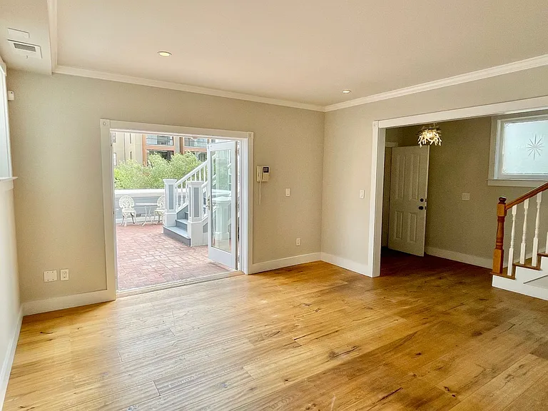 3346 Clay St — Photo 23