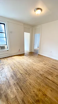 Rented by Jonis Realty | media 7