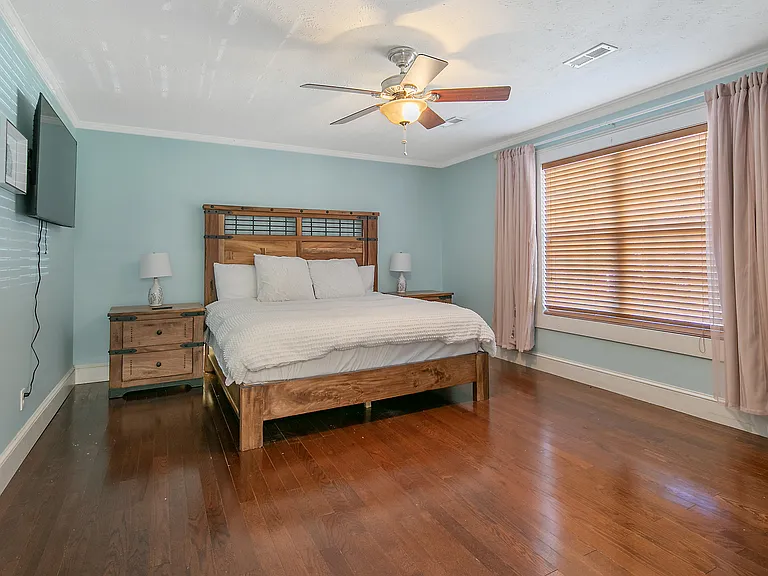 1208 Goodview Ave — Photo 54