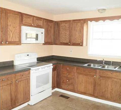4th image of 1321 Raydine Ln