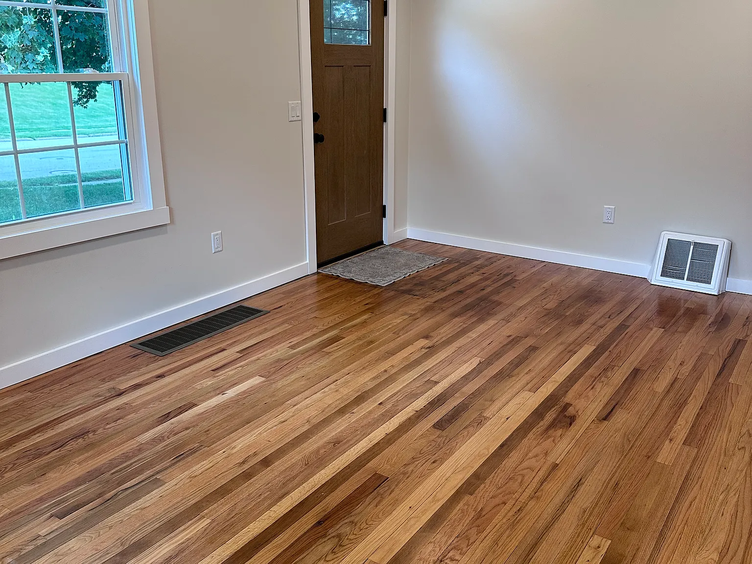 3 bed, 1400 sqft, $1,750 — Photo 3
