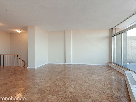 4th image of 8200 Boulevard East Penthouse Q
