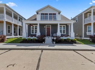 3205 Meeker St, Saint Charles, MO 63301