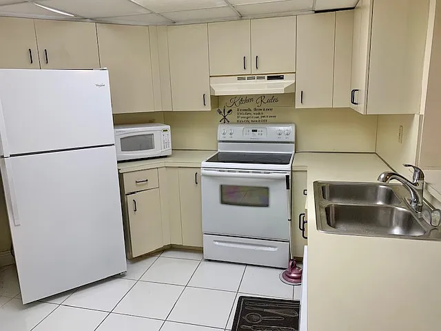 9735 Fontainebleau Blvd #G305 — Photo 2