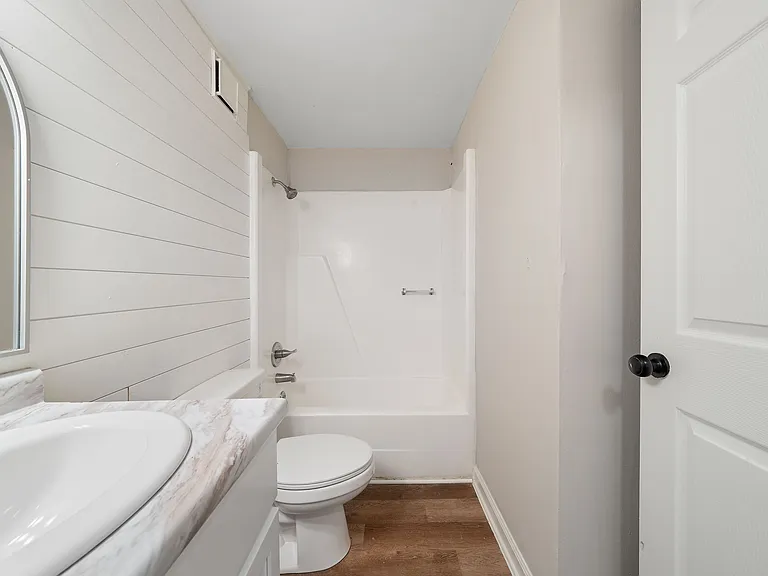 Bay Vista — Photo 19
