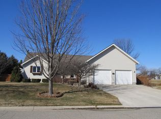 94 Pleasant St, Granite Falls, MN 56241