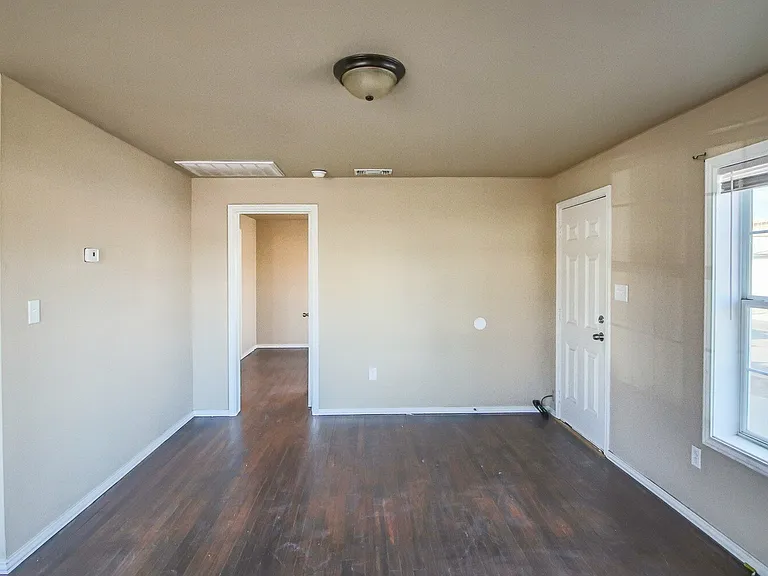 1701 Avenue T — Photo 6