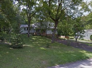 14210 Woodhaven Rd, Minnetonka, MN 55345