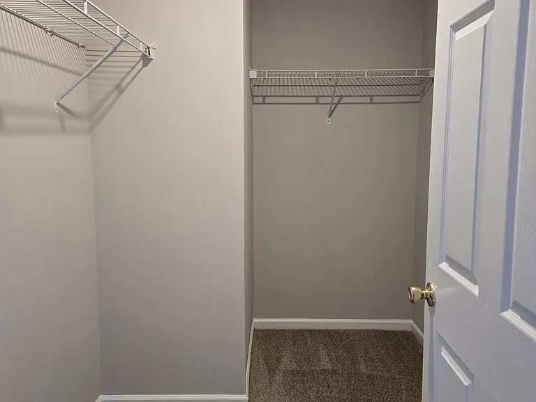 211 Pinelli Dr — Photo 10
