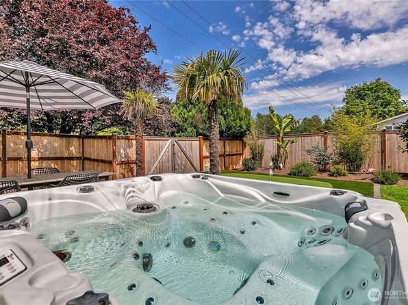 22308 11th Avenue S, Des Moines, WA 98198