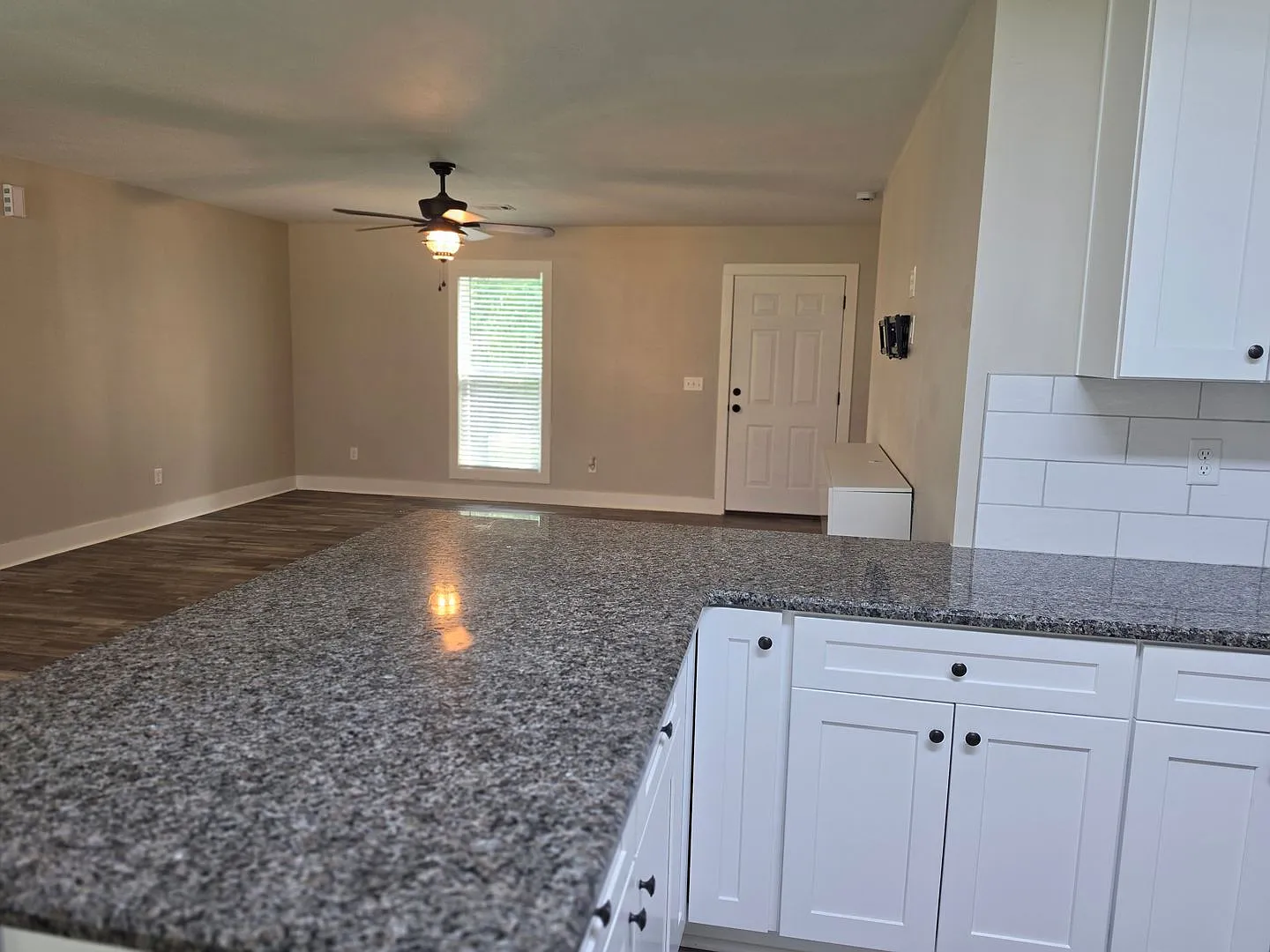Charming New Build — Photo 4