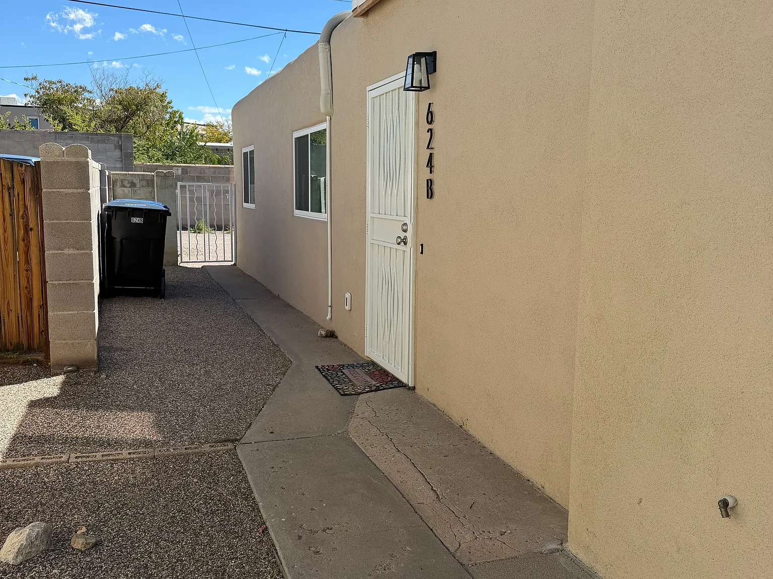 2 bed, 1180 sqft, $2,000 — Photo 2