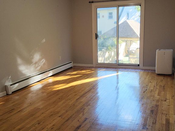 3rd image of 14210 Pershing Cres #1