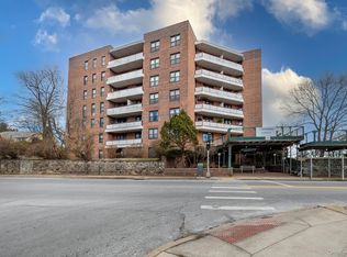325 King St APT 5L, Port Chester, NY 10573