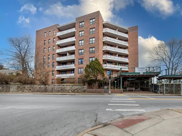 325 King #5L, Port Chester, NY 10573