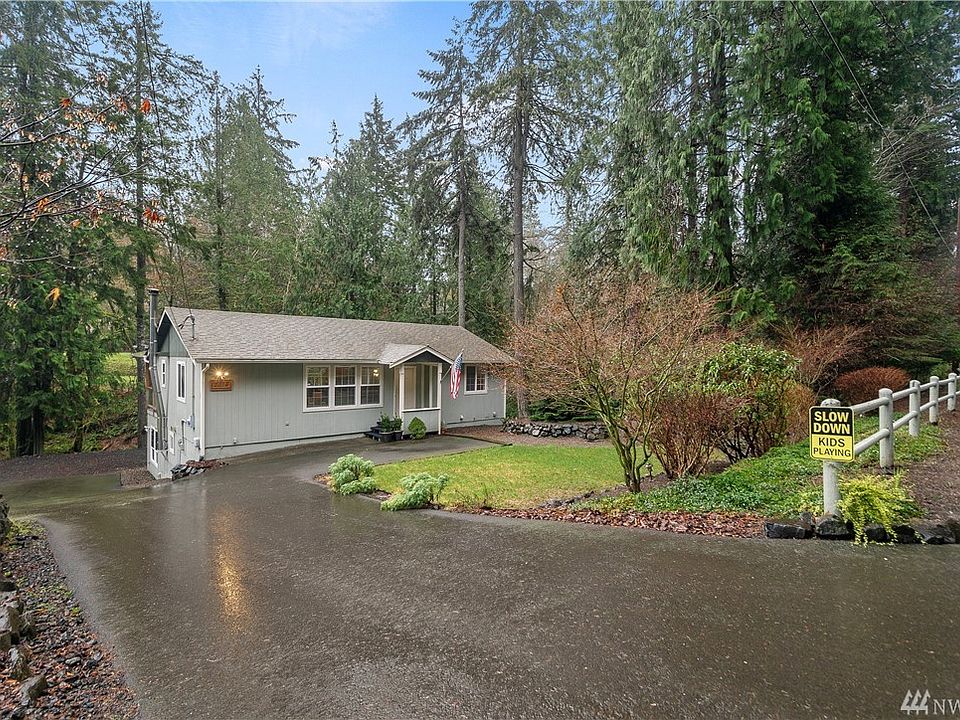 1st image of 2014 Island Dr NW