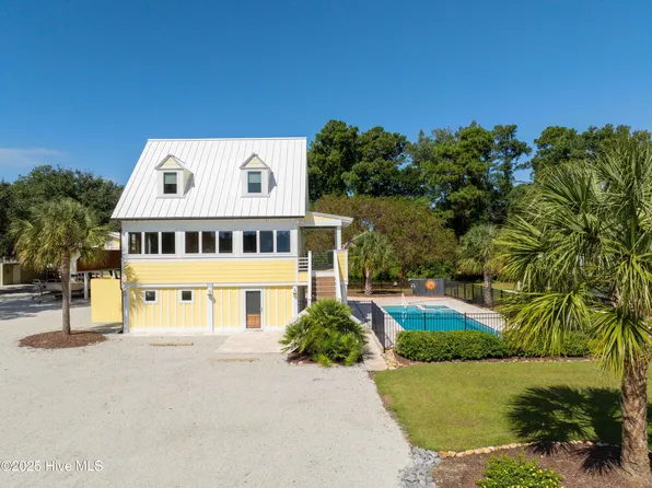 112 Midland Lane, Sneads Ferry, NC 28460