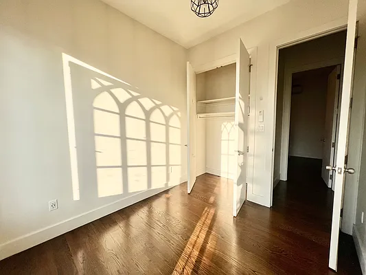 Rented by Pear NYC LLC | media 18