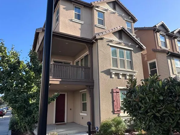 1517 Hidden Creek Lane, Milpitas, CA 95035