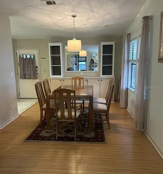 1550 Hillcrest Dr — Photo 5
