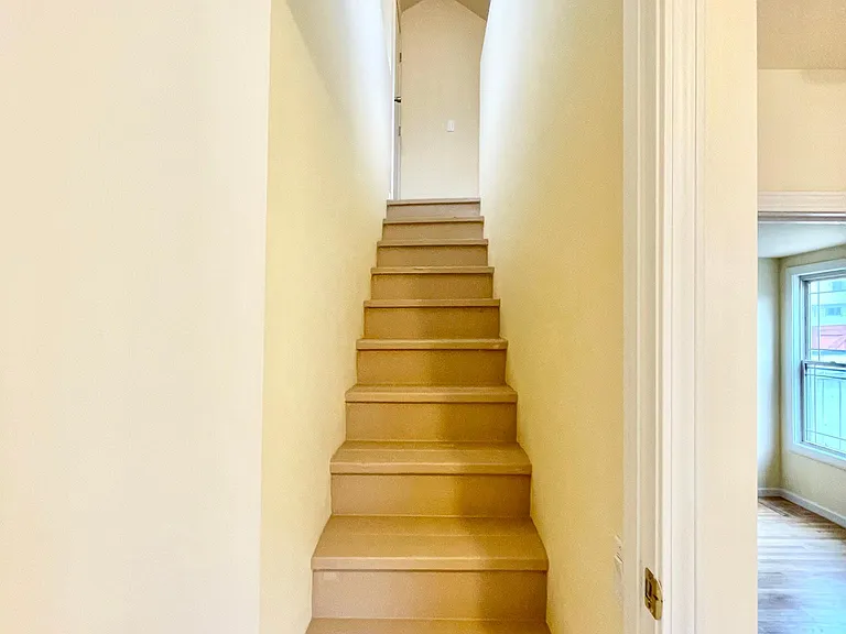 405 Lisbon St — Photo 36