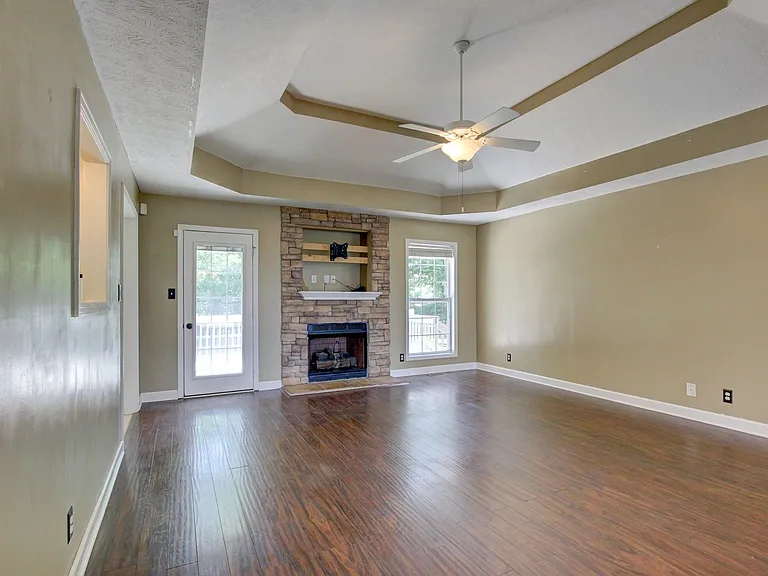 3729 Kendra Ct N — Photo 67