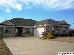 310 Ravens Crest Dr, New Market, AL 35761