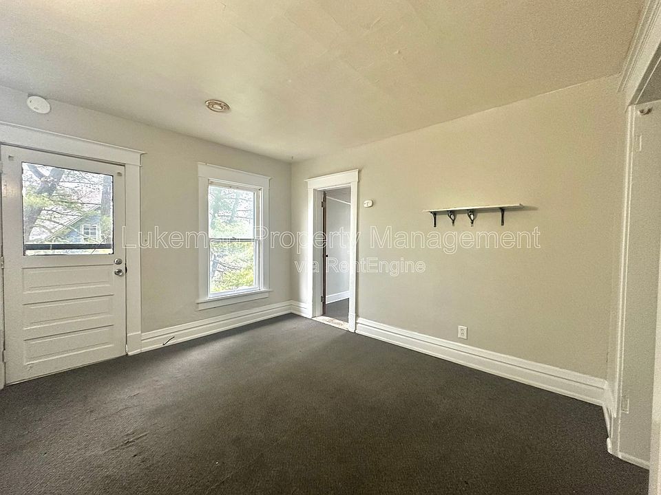 1st image of 415 Davis St APT 4