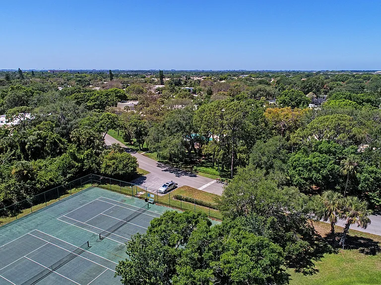144 Pinehurst Dr — Photo 23