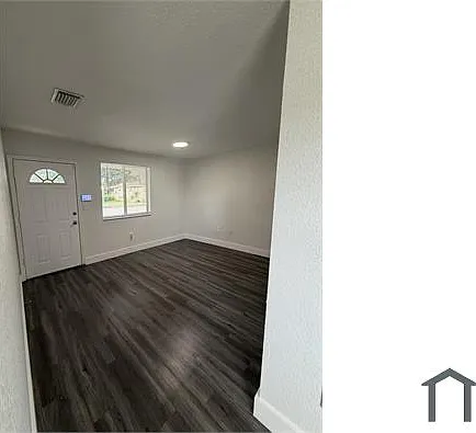 590 NW 58th St — Photo 3
