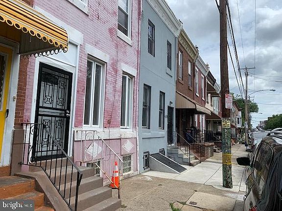 3rd image of 1023 W Cambria St