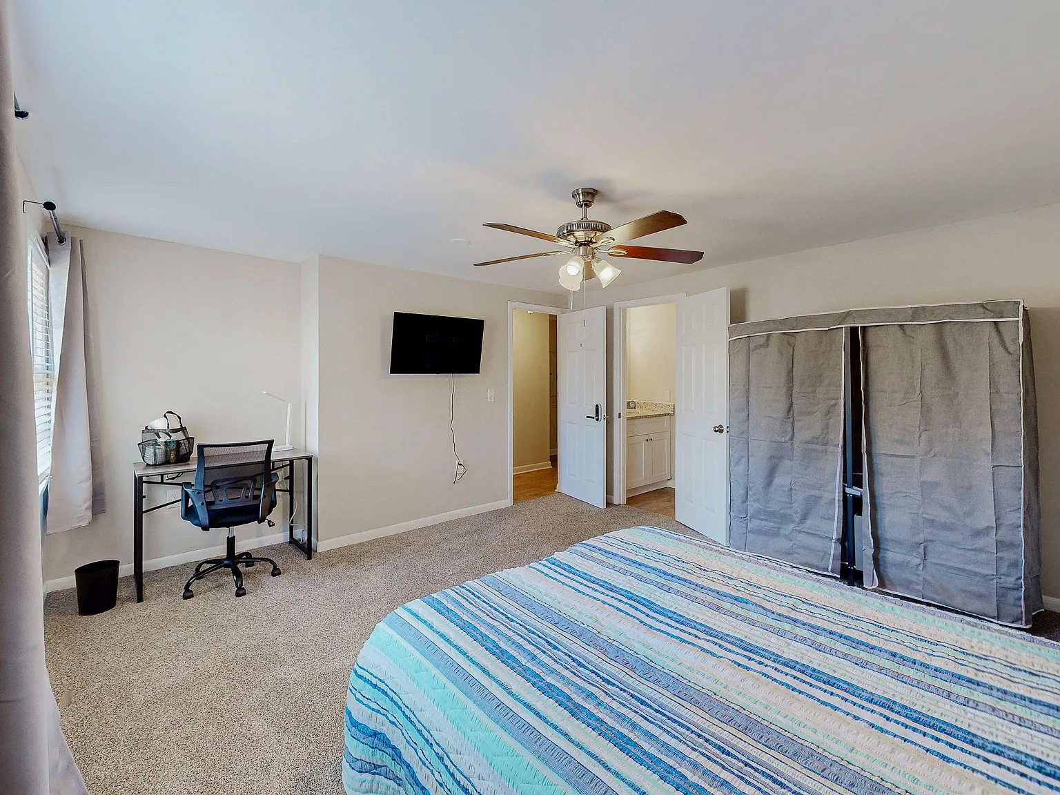 4 bed, 5.0 bath, 3000 sqft, $1,503 — Photo 2