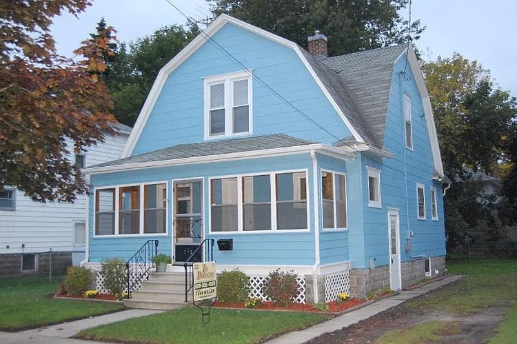 1st image of 713 N Linn St