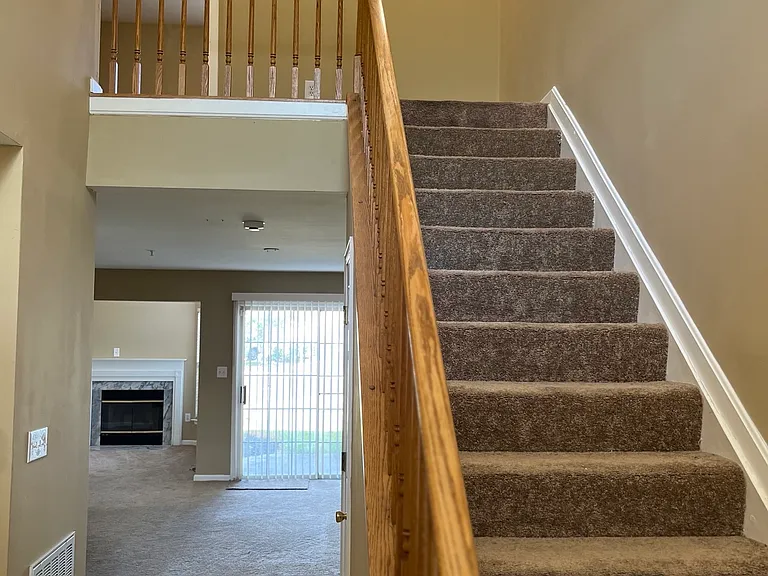 4704 King John Way — Photo 2